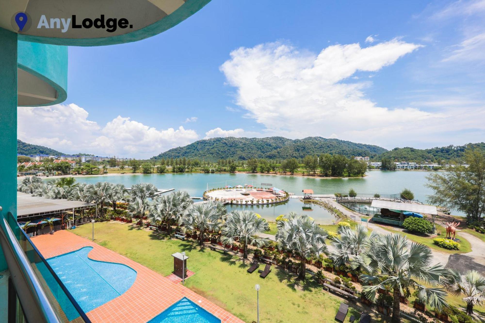 Anylodge Waterfront Marina Island Pangkor Lumut Exteriör bild