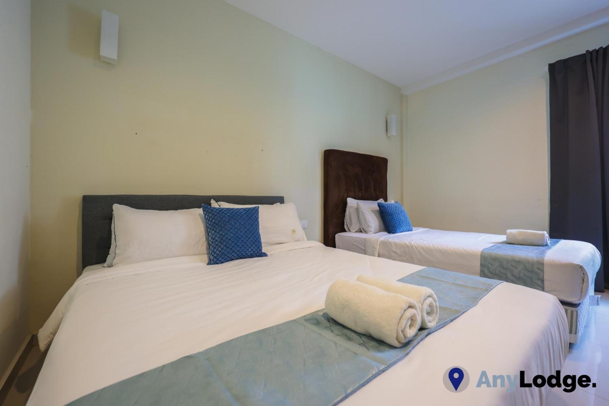 Anylodge Waterfront Marina Island Pangkor Lumut Rum bild